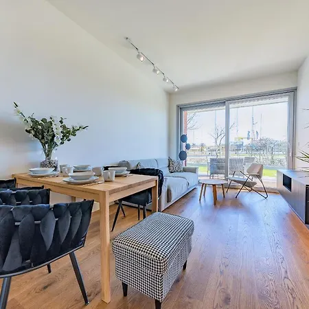 Szyprow Apartment *