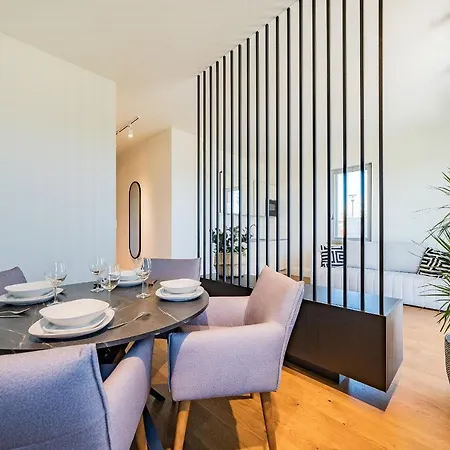 Szyprow Apartment *