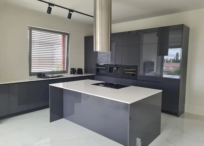 Szyprow 亚斯塔尔尼亚